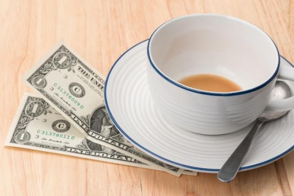 海外で”ケチ”と思われないために！改めて学びたいチップのマナー