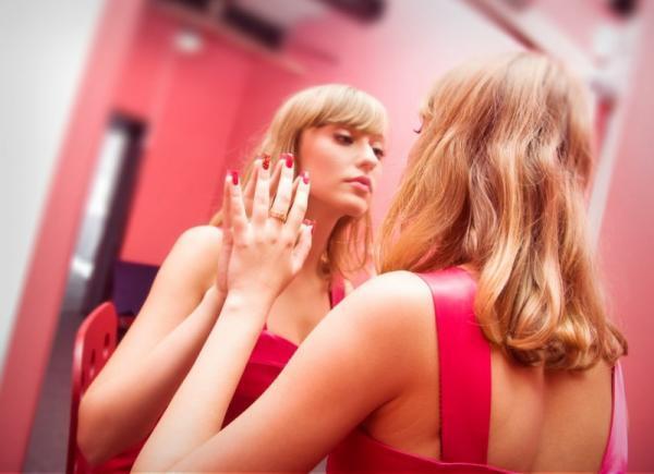 コワすぎ……。美に取り憑かれた女性を描いた映画３選