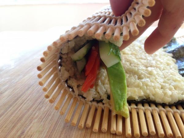 低炭水化物！話題の【カリフラワーライス寿司】レシピって？