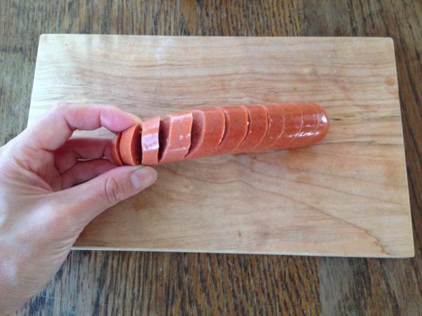 グルメバーガーの次はこれ！ホットドッグのごちそうトッピングレシピ