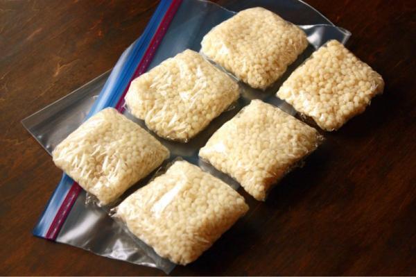 ダイエットや美容に◎！もち麦の美味しい冷凍保存術・活用レシピ