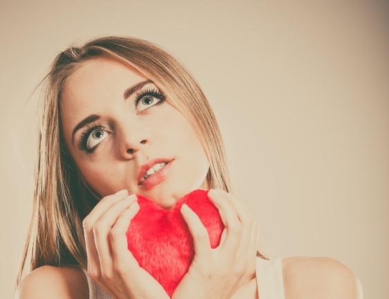 モテる＆惚れっぽい【恋愛体質】女性は結婚できない！？その理由と改善法とは？