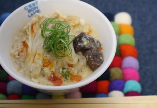 鍋ダイエット！肉なしでも大満足【豆乳の白ごま担々麺レシピ】