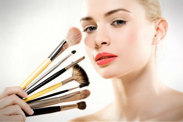 美容の真実を知りキレイになれる【コスメコンシェルジュ資格】って？挑戦してみた！