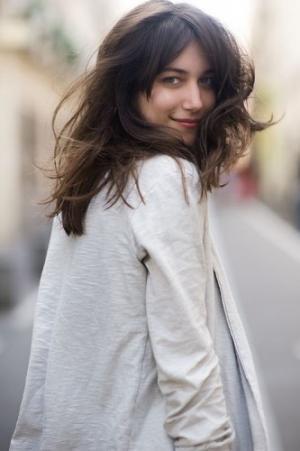 オトコの目線はあなたのもとへ！誰でも「美人オーラ」をまとえる髪型って？