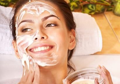 新しいコスメを買わなくてもできる！あなたの知らない美白ケアって？