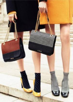 秋冬のこなれ感は「靴下コーデ」から！大人の女性こそ靴下でカジュアルダウン