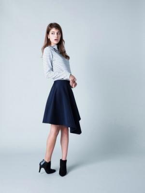 男の視線を独り占め！清楚＆垢抜け女子アナ風オフィススタイルの作り方