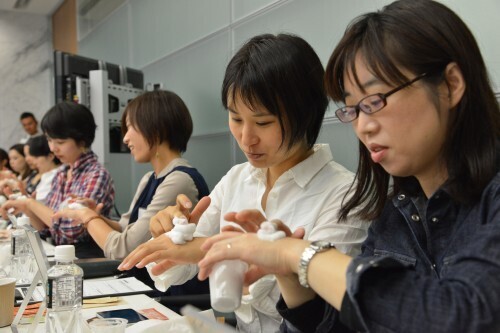 彼の顔が近づいても自信ある？アラサー女性がお肌に自信を持つためのスキンケア