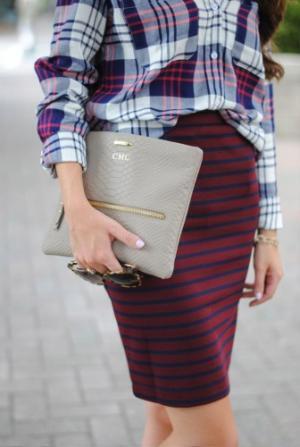 モードもカジュアルも自由自在！大人の旬カラー「バーガンディ」の着回し術