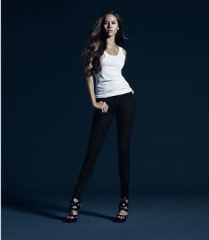 カラダの崩れをパーフェクトに隠す！病みつきスキニーパンツをスタイリストが検証！