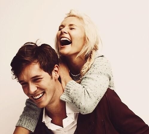 男が思わず釘付けになる！笑顔を100倍かわいく見せる方法とは