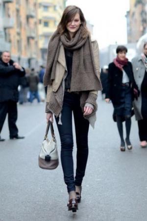 この冬に大活躍まちがいなしのストールの巻き方4つ！その日の気分で選んでみて