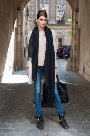 この冬に大活躍まちがいなしのストールの巻き方4つ！その日の気分で選んでみて