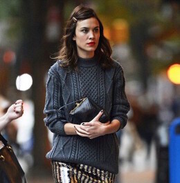 優秀ニットは「今年っぽい」のに来年も着られる!? 買わなきゃ損する冬ニットたち！