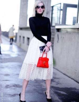 優秀ニットは「今年っぽい」のに来年も着られる!? 買わなきゃ損する冬ニットたち！