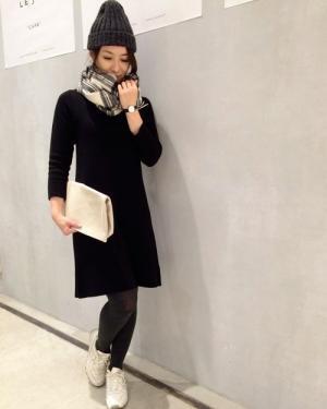 黒タイツより万能！頼れる「グレータイツ」で今年らしいこなれ感を