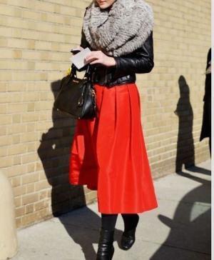 旬のミモレ丈スカートとコートのバランスって？オススメコーデとNG例