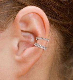 新年は脱マンネリファッション！今冬らしい主役級アクセとは