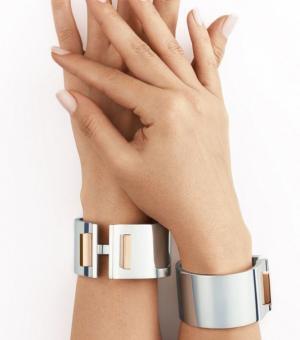 新年は脱マンネリファッション！今冬らしい主役級アクセとは