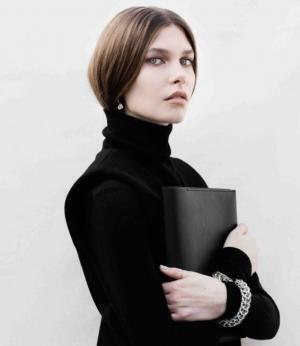 新年は脱マンネリファッション！今冬らしい主役級アクセとは