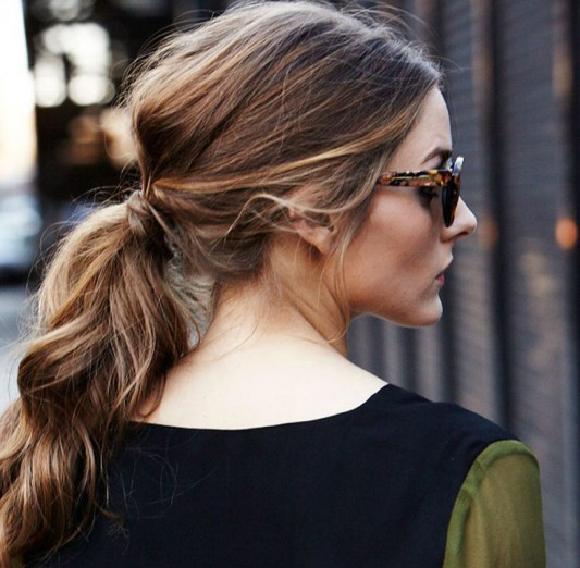 「ひとつ結び」で小顔に！簡単キレイになれるバリエーション13枚