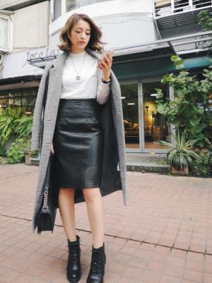 実は老けて見えていた!？流行ひざ下タイトスカート冬のNGコーデと解決法