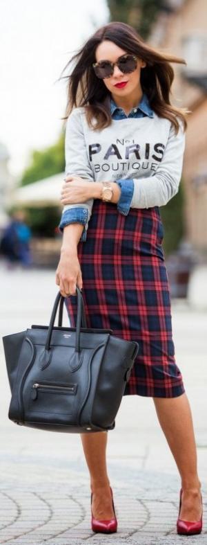 実は老けて見えていた!？流行ひざ下タイトスカート冬のNGコーデと解決法