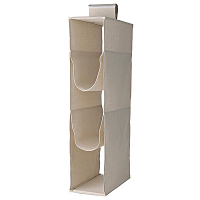 年末大掃除でクローゼットがスッキリ！バック収納術