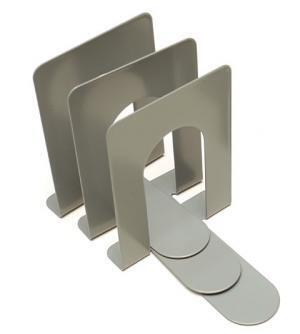 年末大掃除でクローゼットがスッキリ！バック収納術