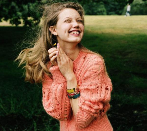 サイズ感を間違えやすい！ニットを一番オシャレに着こなすテク