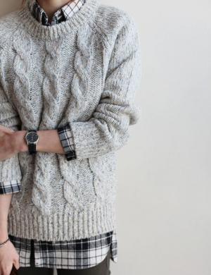 組み合わせ方で劇的に変わる！ニットをおしゃれに着こなす方法