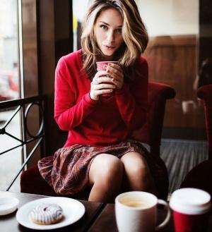 バレンタイン当日は「赤」のポイントコーデで気分をアゲて！