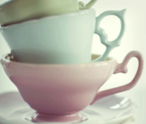 まだ寒いけど指先は春で可愛く！オフィスOKのオトナ女子向けネイル