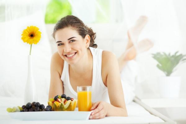 【20代前半に間違えられた!!】お肌にハリを出せる高級食材を「格安で」食べるには？