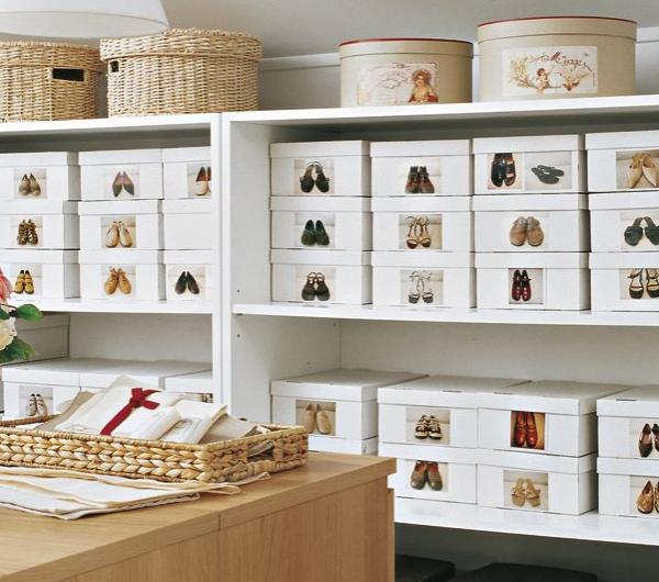 【家に靴があふれている人へ】美しくて機能的な「靴の収納」方法