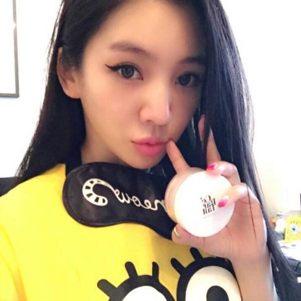 今春大ブーム中！カバー力抜群なのに肌ストレスフリーの万能BB【SNS上の謎の美女MEGBABYも愛用】