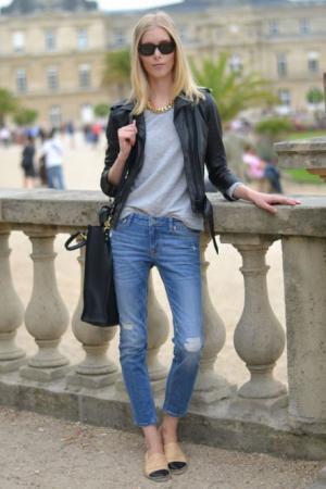 レザージャケットを女っぽく！リラックスフェミニンに着こなす方法6パターン