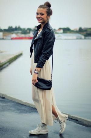 レザージャケットを女っぽく！リラックスフェミニンに着こなす方法6パターン