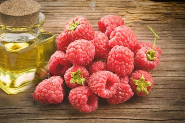 敏感肌の女子必見！やさしく紫外線対策できる●●オイルで、日焼け止めを！