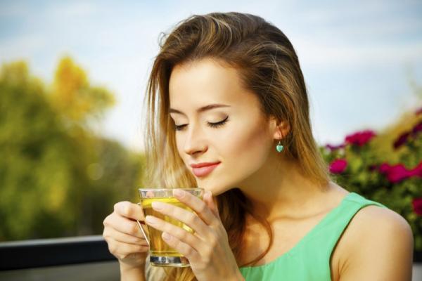 捨てたらもったいない！ヘルシー美人は「茶殻（出がらし）」で綺麗をつくる！