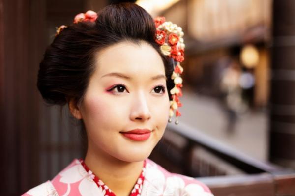 【過剰ケアに要注意!!】お手入れ「し過ぎ」た肌の行く末とは!?