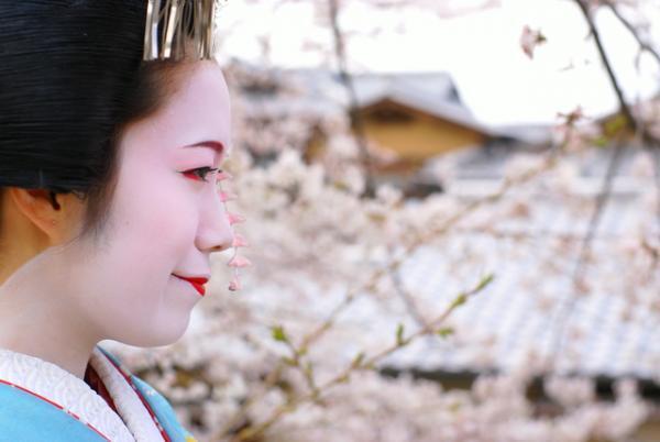 【過剰ケアに要注意!!】お手入れ「し過ぎ」た肌の行く末とは!?