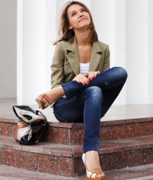 【気付けば同じファション…】マンネリオフィスコーデを今年っぽく新鮮にするには？