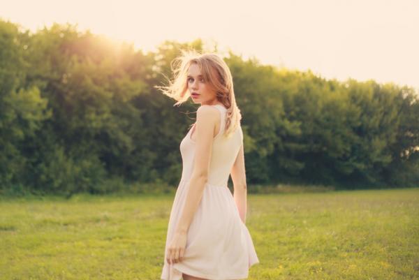 【真っ黒も、真っ白もNG】モノトーンスタイルが最高にカッコよくなる黄金比3パターン！