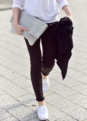 超簡単に旬スタイル！流行のスポーツミックスの大人っぽいコーデとは？