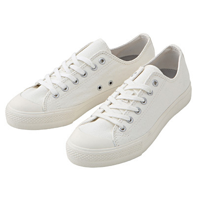 超簡単に旬スタイル！流行のスポーツミックスの大人っぽいコーデとは？