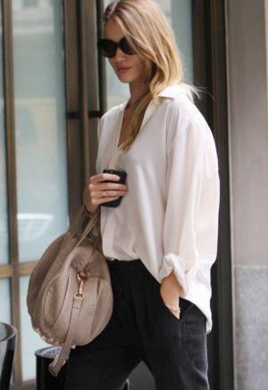 劇的オシャレに！今年の春夏っぽいシャツの着こなしテクとは？