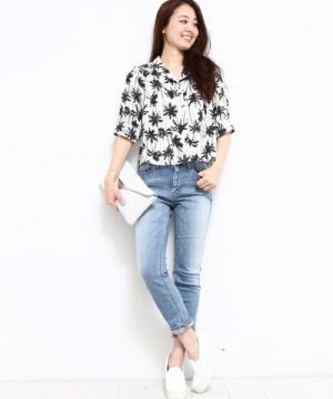 大人にピッタリ！主役級の「柄シャツ」を大胆に着こなす上級者テクとは？