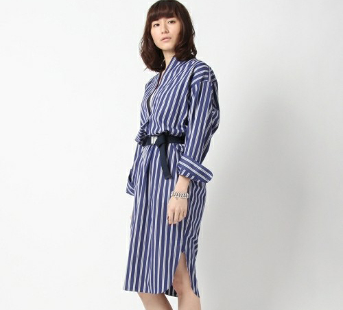 シンプル好き女子は今年流行の「ベルト」を使ってオシャレ感を際立ててみて！